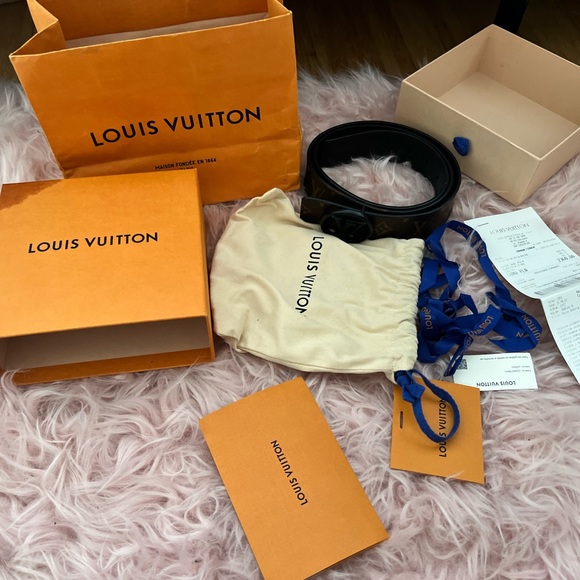 Authentic Louis Vuitton belt with receipt, dust bag, bag, box and cards. - Picture 2 of 13